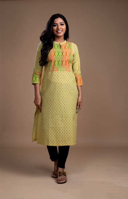 Block printed kurti detailed with zari work - Dedhia House
