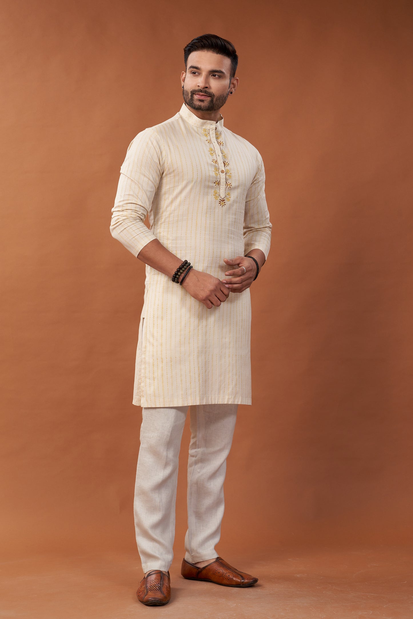 Long Cream Kurta With Embroidary - Dedhia House