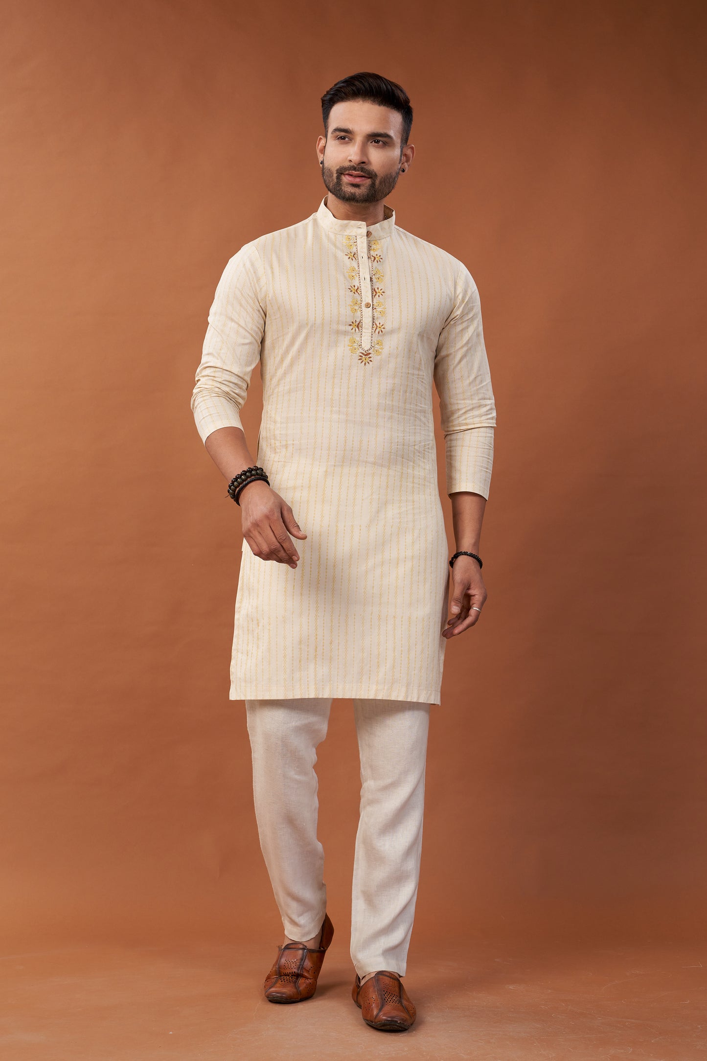 Long Cream Kurta With Embroidary - Dedhia House